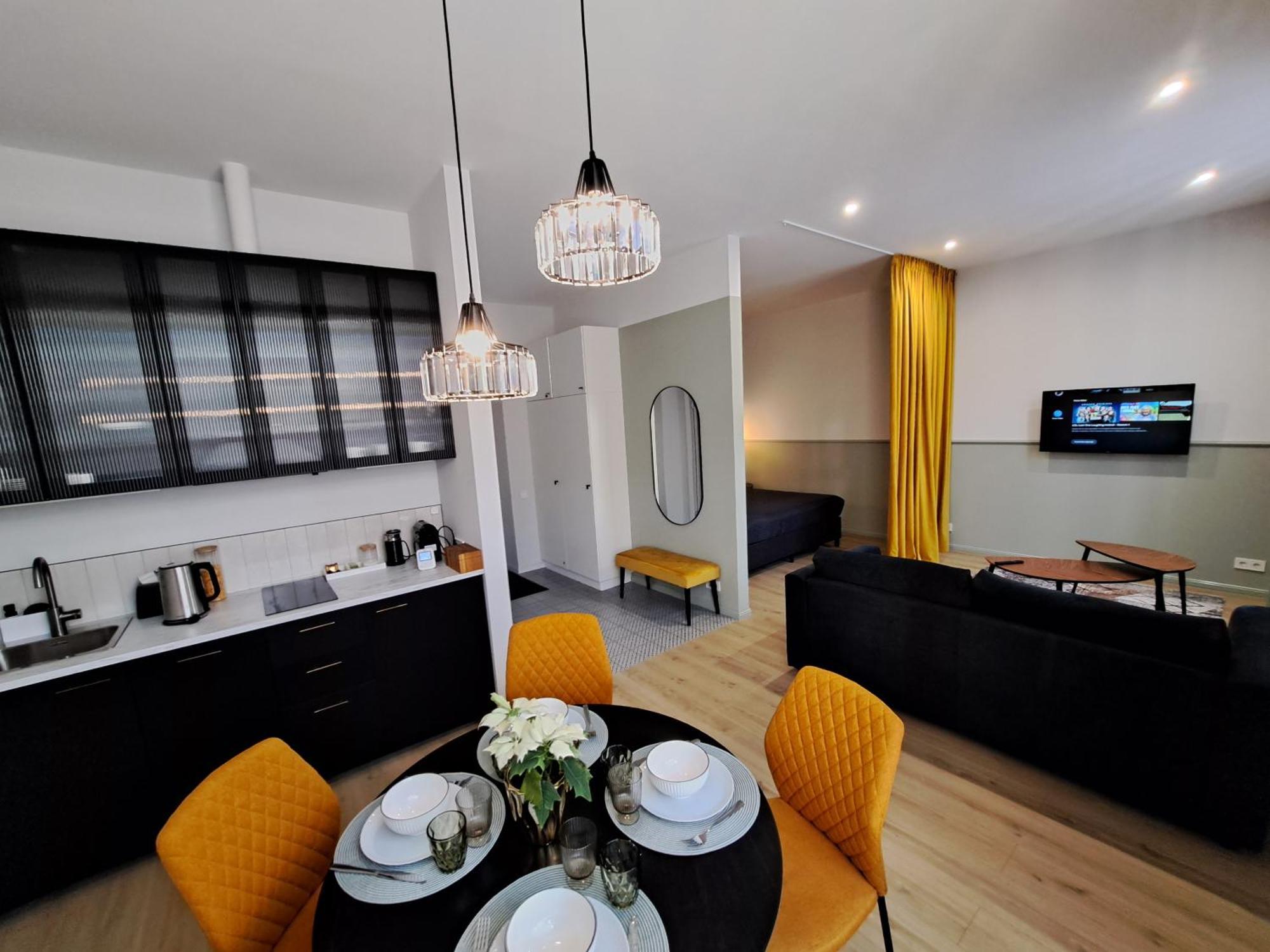 Golden Palms Apartment In The City Centre Riga Exterior foto