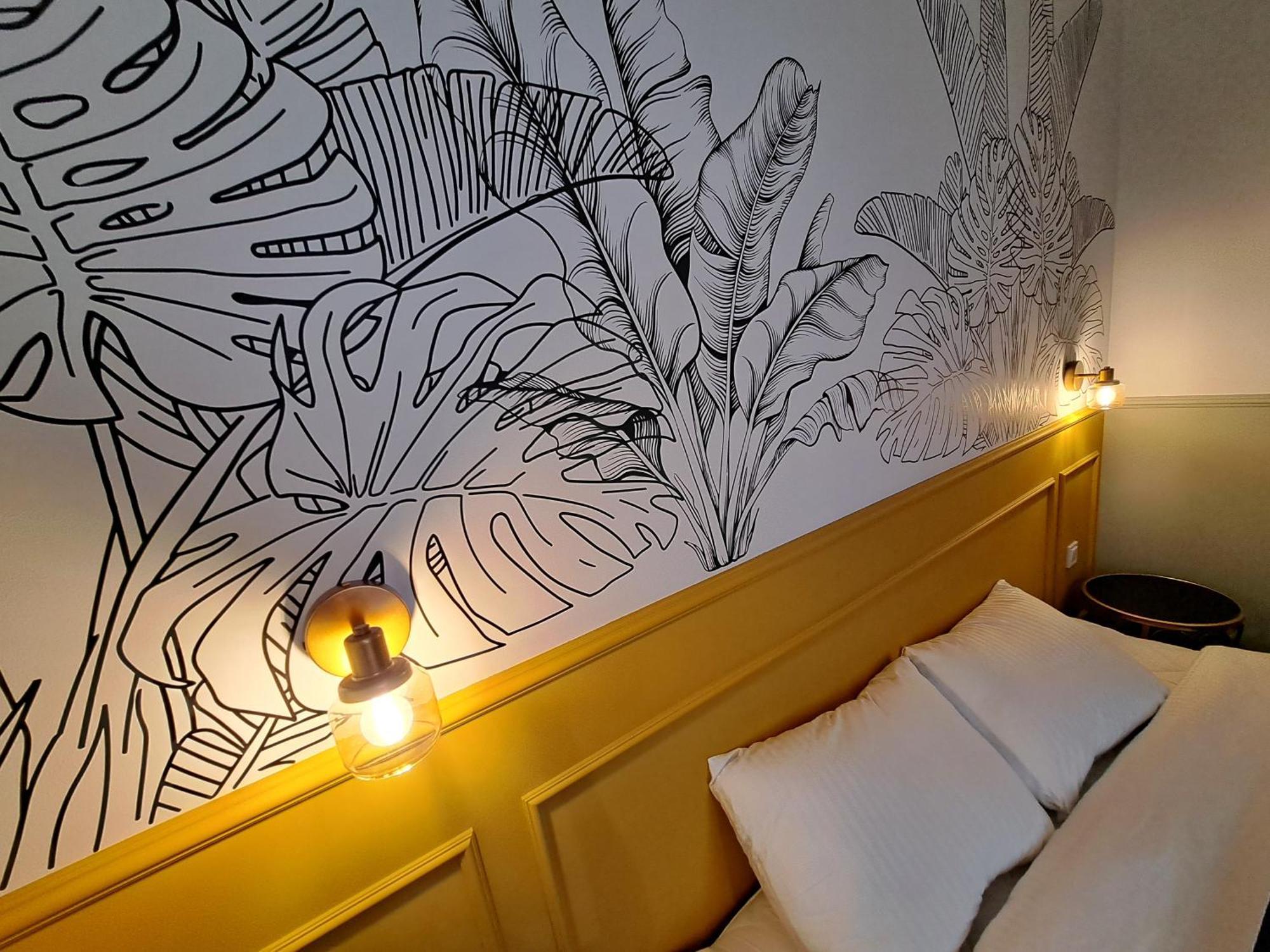 Golden Palms Apartment In The City Centre Riga Exterior foto
